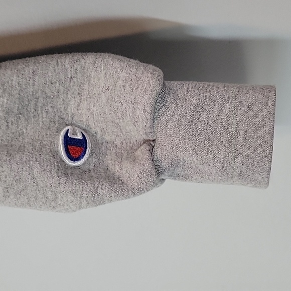 University of Michigan Champion Eco Fleece Crew neck Holiday Sweatshirt small - Picture 4 of 5